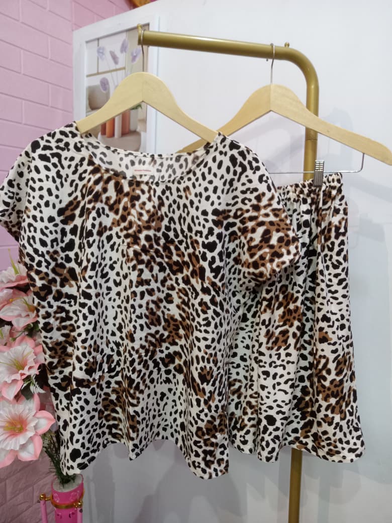 Wild Leopard House Dress Set